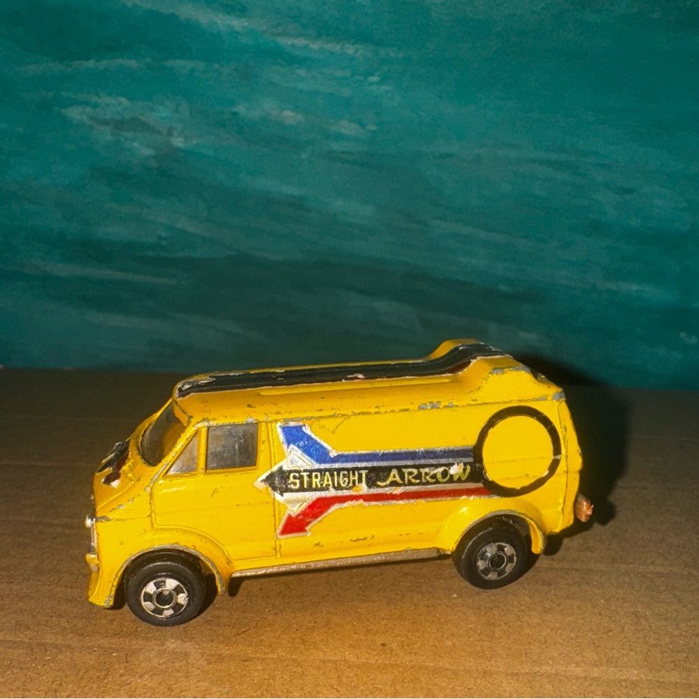 Zylmex Straight Arrow Vintage Super Van